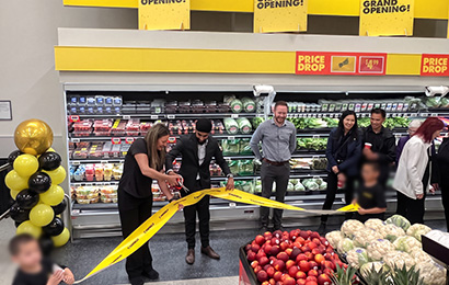 No Frills Celebrates Grand Opening at Moore Centre in Northwest Winnipeg